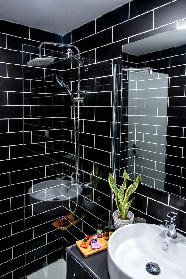 Home Plus Harmonia Athén Kültér fotó